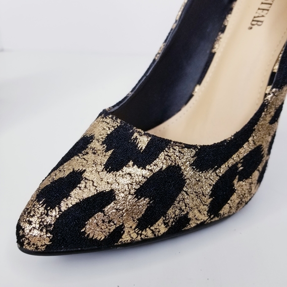 JustFab - Joda - Metallic Animal Print Pump - Picture 12 of 13